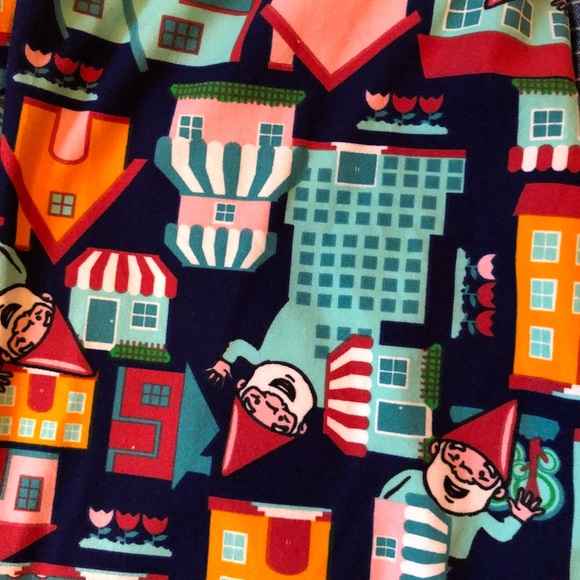 OS LuLaRoe Leggings gnomes - Picture 2 of 3